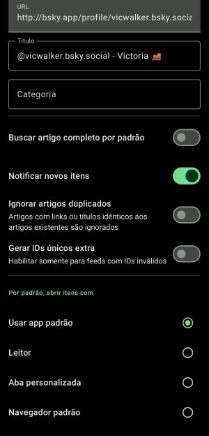 Tela do app Feeder nos detalhes do Feed sendo adicionado, com camos de Título, Categoria, três opções desligadas e uma opção ligada de Notificar novos itens, e uma lista de quatro opções com Usar app padrão selecionado.